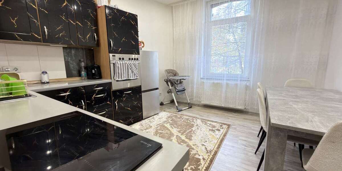 Modernisiertes 3-Parteienhaus mit Maisonette und Gartenanteil nahe Centro - Mehrfamilienhaus, Wohnhaus Oberhausen Osterfeld | Angebot:26523102
