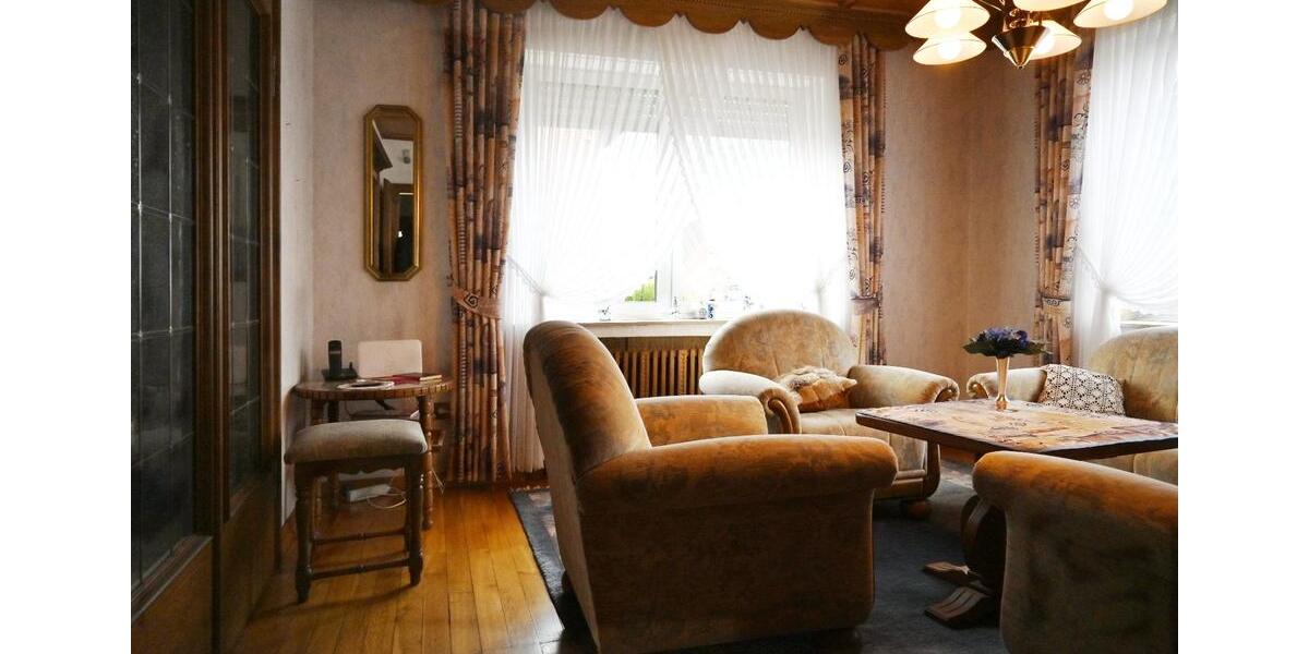 Einfamilienhaus Borken - 9 Zimmer, 158 m&sup2;, 325.000&euro; | Angebot:25175039