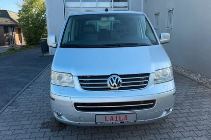 VW T5 Transporter 300.000 km 10.500 &euro; GELDERN 47608