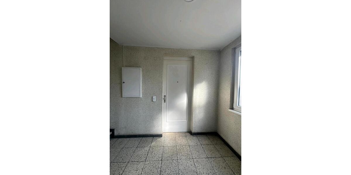 Etagenwohnung Duisburg Walsum - 2 Zimmer, 67 m&sup2;, 600&euro; | Angebot:26051016