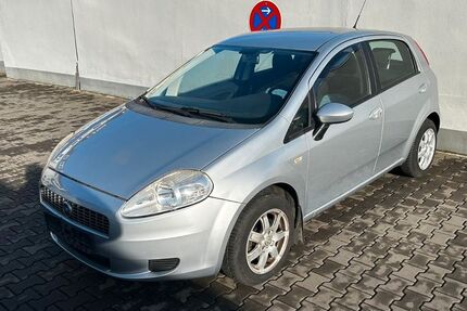 Fiat Grande Punto 158.000 km 1.900 &euro; Duisburg 47058