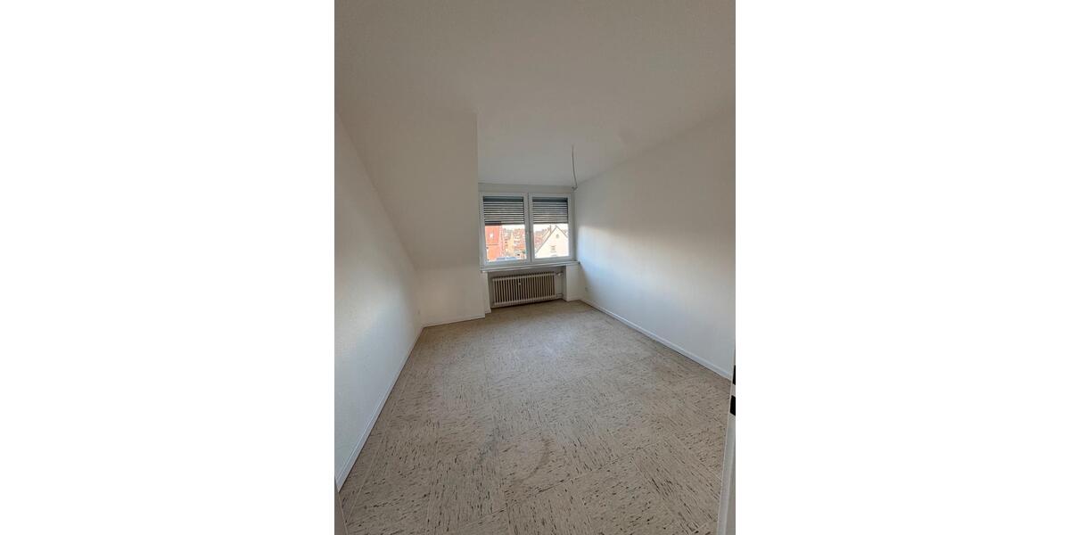 Dachgeschoßwohnung Gelsenkirchen Gelsenkirchen-Nord - 3.5 Zimmer, 100 m&sup2;, 880&euro; | Angebot:25656486