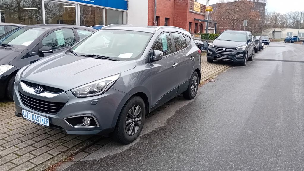 Hyundai ix35 117.450 km 9.450 &euro; Duisburg 47269