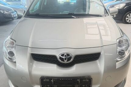 Toyota Auris 64.333 km 5.999 &euro; Rheinberg 47495