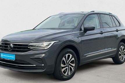 VW Tiguan 84.369 km 24.980 &euro; Wesel 46483