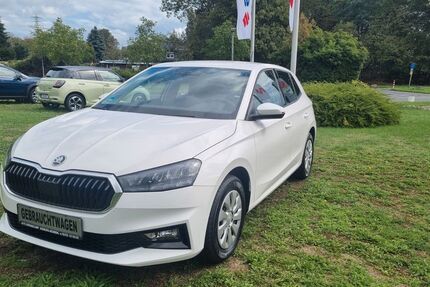 Skoda Fabia 26.800 km 14.850 &euro; Duisburg 47167