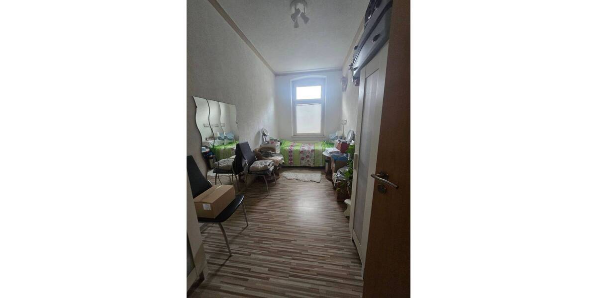 Etagenwohnung Duisburg Bruckhausen - 3 Zimmer, 347 m&sup2;, 240.000&euro; | Angebot:26102284