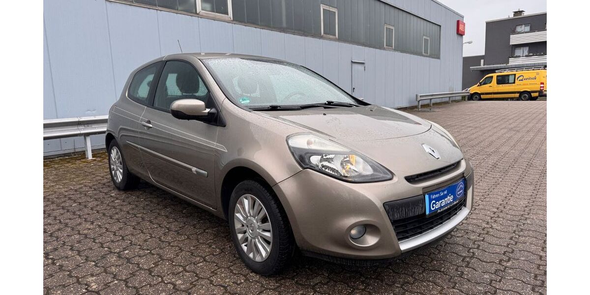 Renault Clio 18.000 km 5.990 &euro; Moers 47441