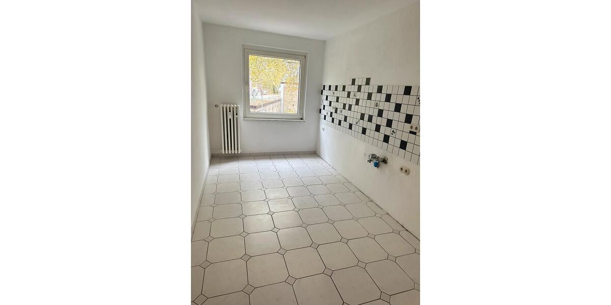 Etagenwohnung Duisburg Mittelmeiderich - 2.5 Zimmer, 70 m&sup2;, 118.000&euro; | Angebot:26124178