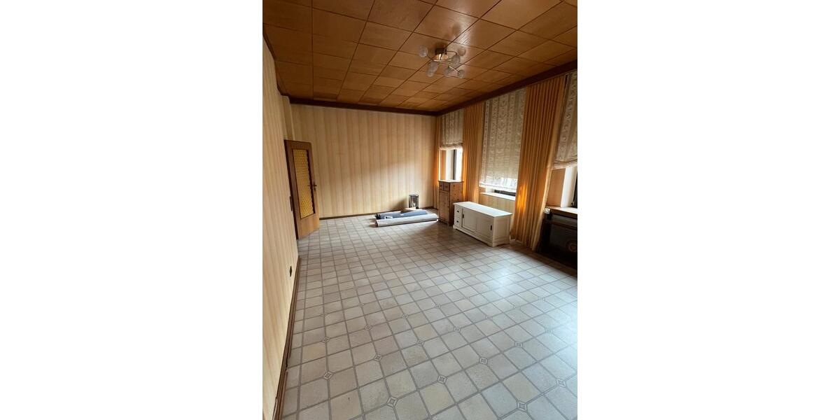 Etagenwohnung Duisburg Duisburg-Mitte - 3 Zimmer, 90 m&sup2;, 750&euro; | Angebot:25994215