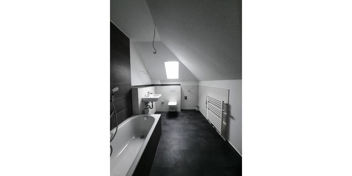 Dachgeschoßwohnung Duisburg Hamborn - 2.5 Zimmer, 55 m&sup2;, 312&euro; | Angebot:22016322