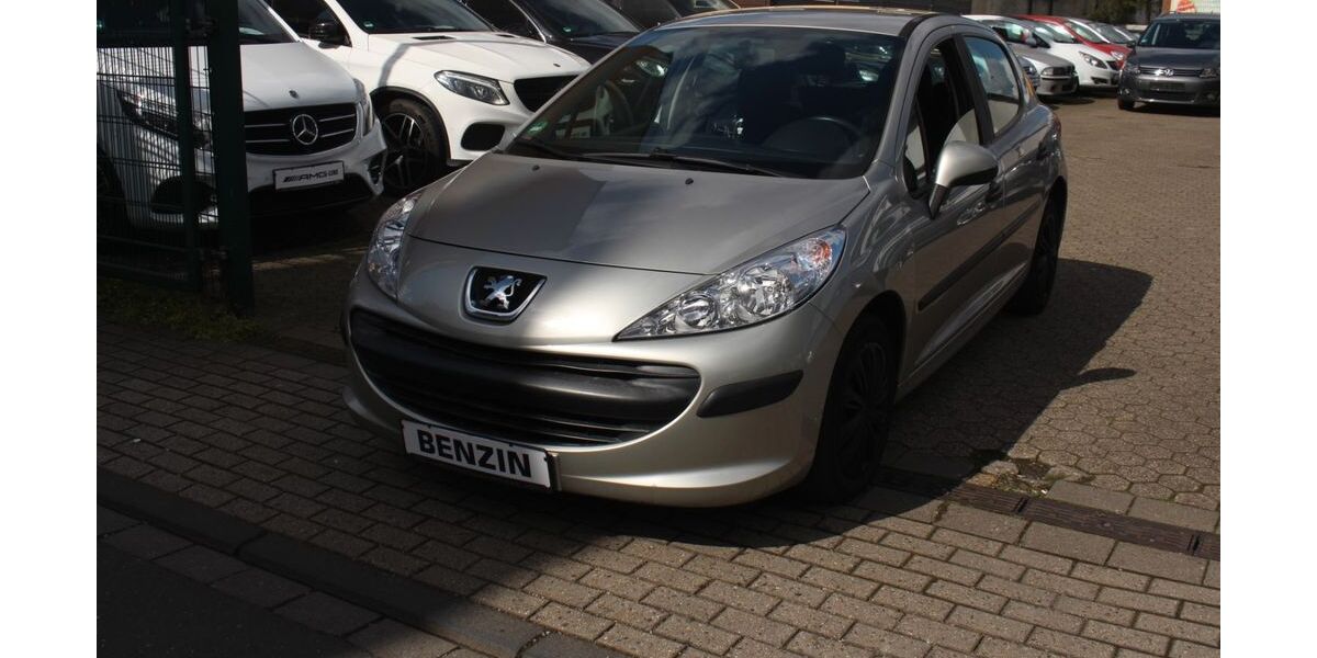 Peugeot 207 142.000 km 2.850 &euro; Duisburg 47139