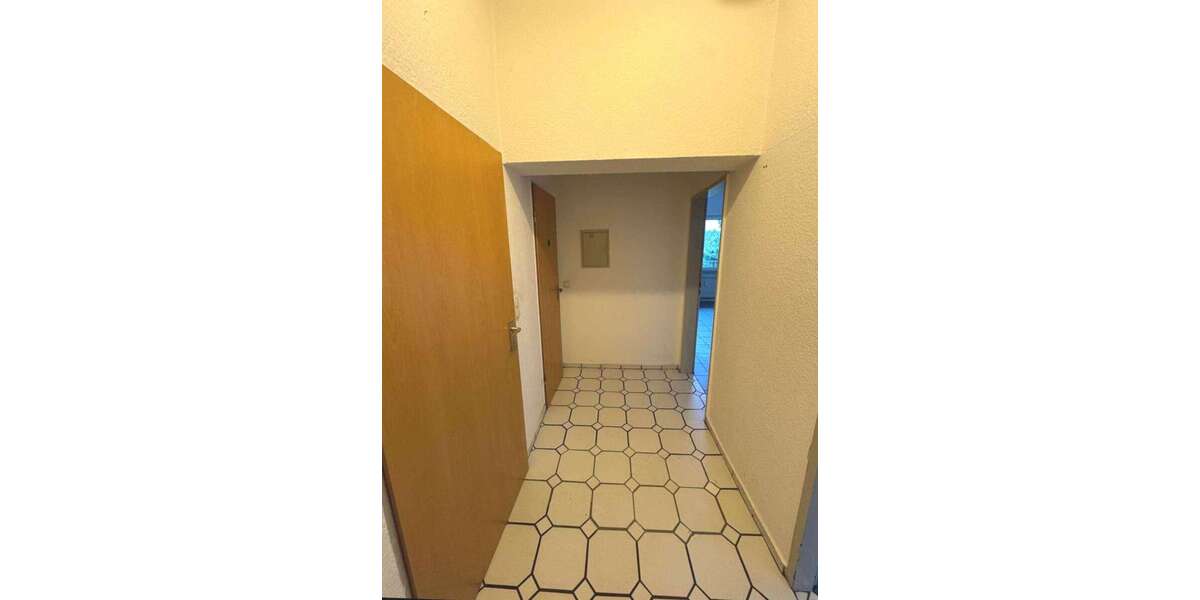 Etagenwohnung Duisburg Untermeiderich - 2 Zimmer, 56 m&sup2;, 350&euro; | Angebot:26107350