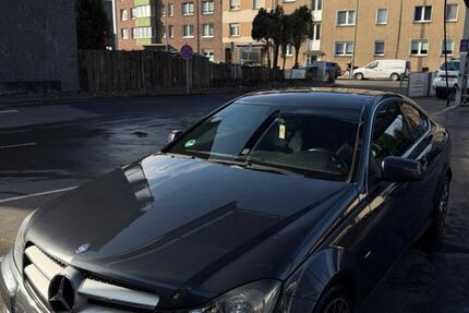 Mercedes-Benz C 180 135.322 km 9.100 &euro; Duisburg 47058