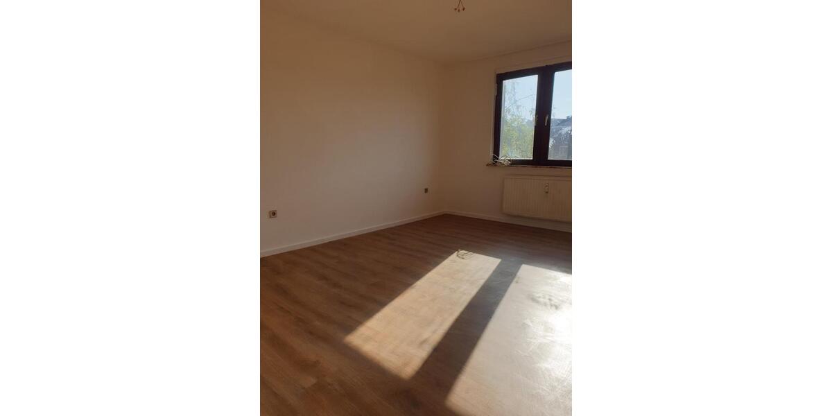 Etagenwohnung Duisburg - 2 Zimmer, 56 m&sup2;, 370&euro; | Angebot:25293134