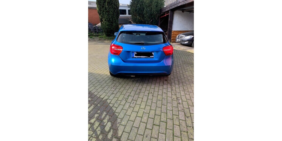 Mercedes-Benz A-Klasse 129.000 km 12.900 &euro; Rees 46459