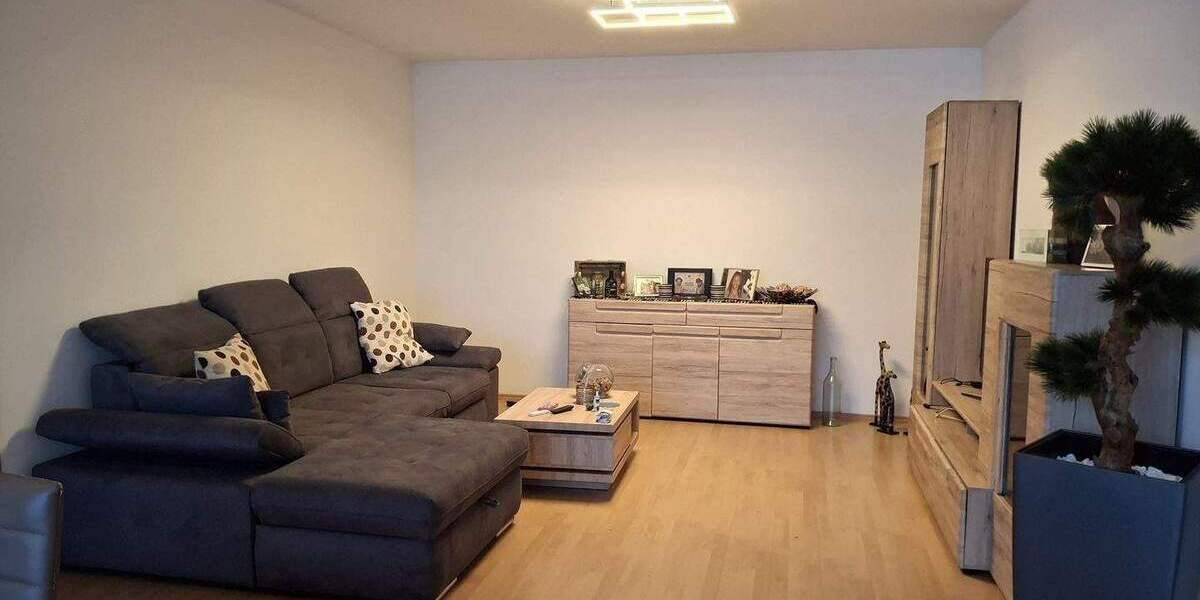 Etagenwohnung Neukirchen-Vluyn Neukirchen - 3 Zimmer, 88 m&sup2;, 179.000&euro; | Angebot:25675597