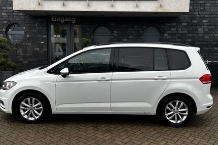 VW Touran 218.251 km 7.999 &euro; Voerde 46562