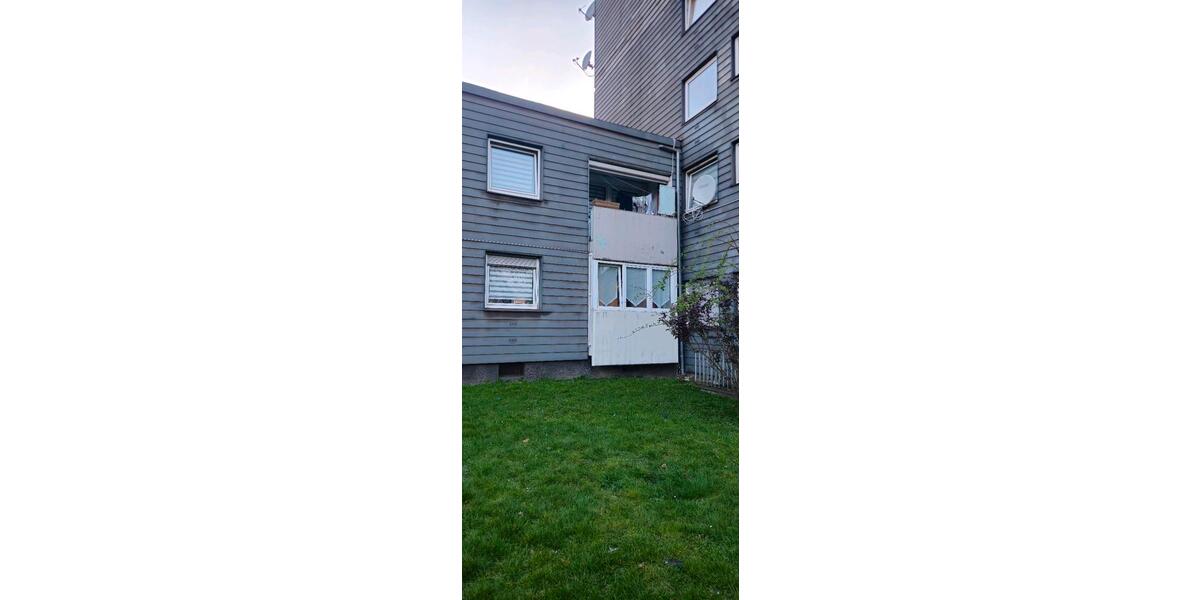 Erdgeschoßwohnung Duisburg Hamborn - 4.5 Zimmer, 99 m&sup2;, 159.000&euro; | Angebot:26679310