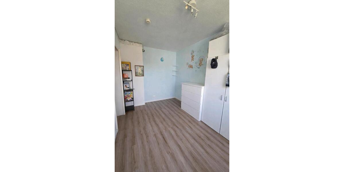 Etagenwohnung Duisburg Rheinhausen - 3 Zimmer, 74 m&sup2;, 184.000&euro; | Angebot:26946330