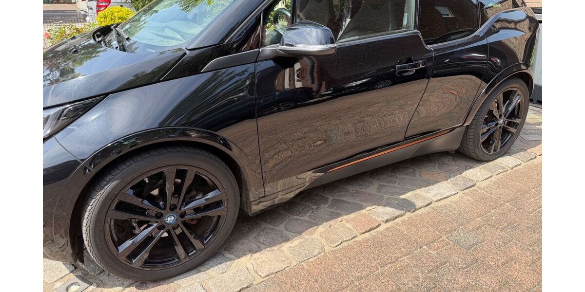 BMW i3 95.926 km 21.900 &euro; Duisburg 47198