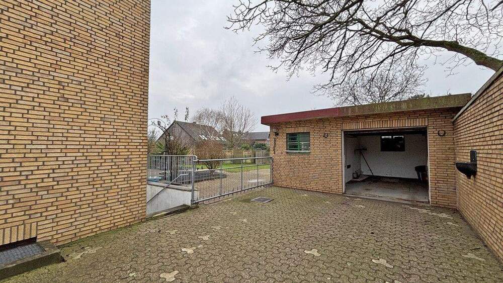 Mehrfamilienhaus, Wohnhaus Voerde Spellen - 6 Zimmer, 165 m&sup2;, 395.000&euro; | Angebot:25741546