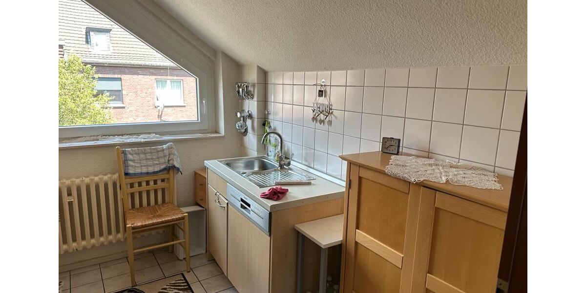 Dachgeschoßwohnung Dinslaken Hiesfeld - 1 Zimmer, 49 m&sup2;, 641&euro; | Angebot:26660547
