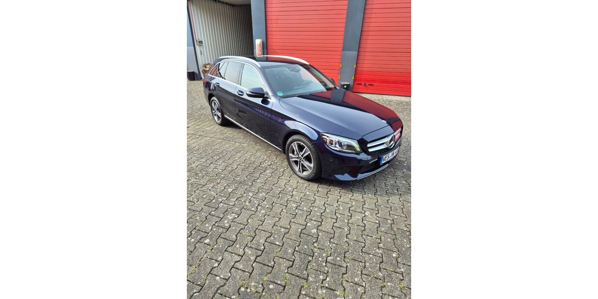 Mercedes-Benz C 220 135.000 km 24.800 &euro; Wesel 46485