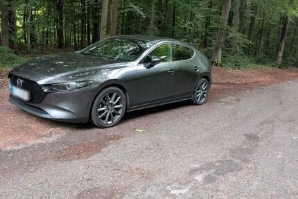 Mazda 3 81.000 km 16.700 &euro; Bottrop 46236