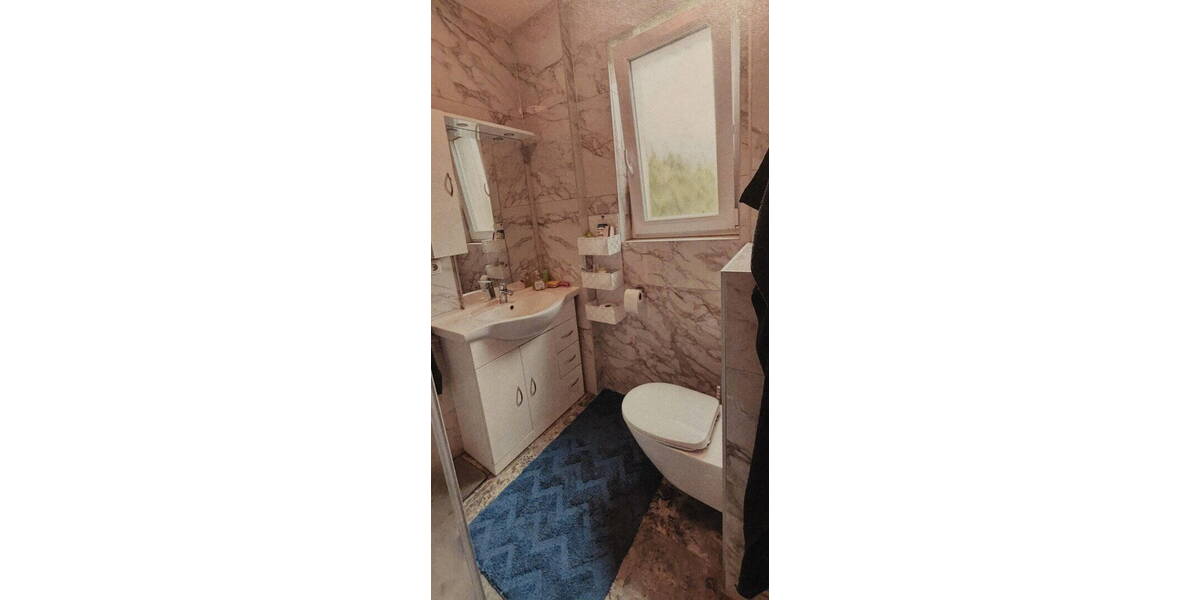 Einfamilienhaus Duisburg Mittelmeiderich - 9 Zimmer, 170 m&sup2;, 345.000&euro; | Angebot:26027718