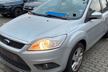 Ford Focus 194.000 km 1.297 &euro; Oberhausen 46149