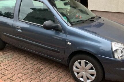 Renault Clio 27.730 km 4.500 &euro; Oberhausen 46147