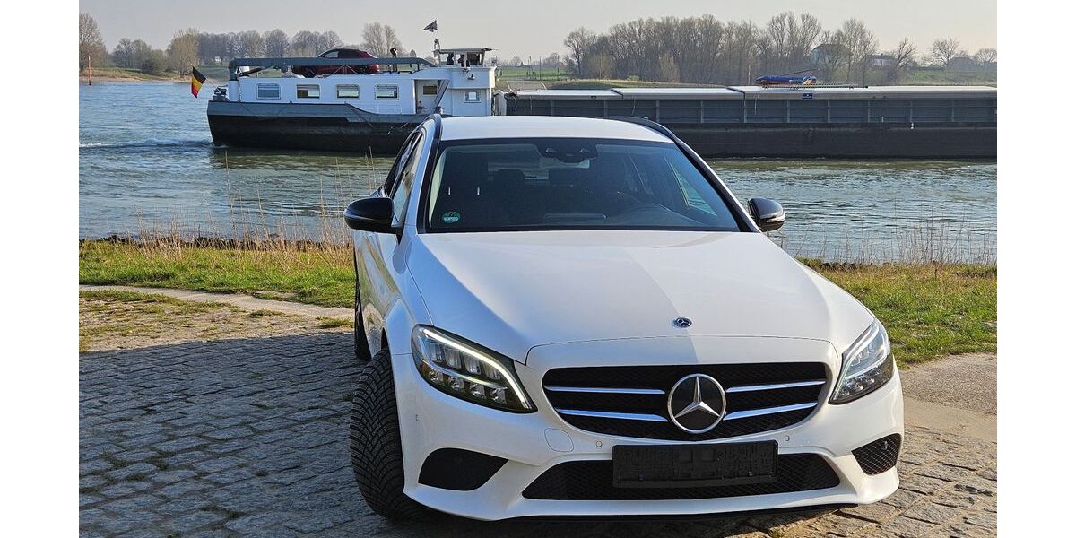 Mercedes-Benz C 220 165.840 km 17.777 &euro; Xanten 46509