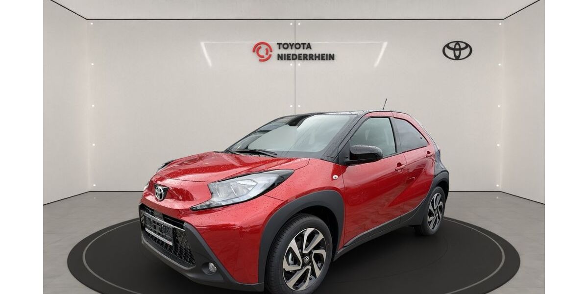 Toyota Aygo (X) 2.500 km 16.200 &euro; Bocholt 46395