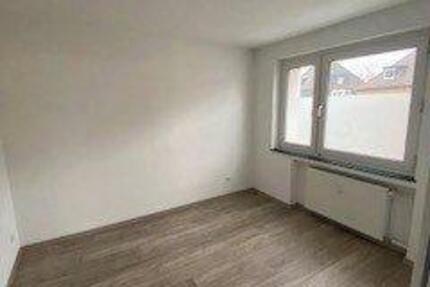 Wohnung Dinslaken Hiesfeld - 3.5 Zimmer, 74 m&sup2;, 703&euro; | Angebot:25988639