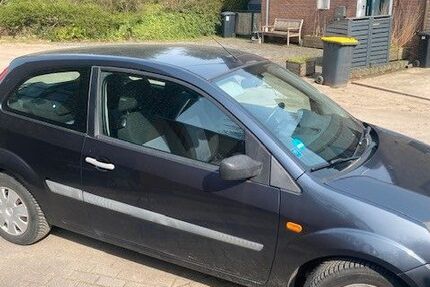 Ford Fiesta 46.900 km 3.399 &euro; Moers 47447