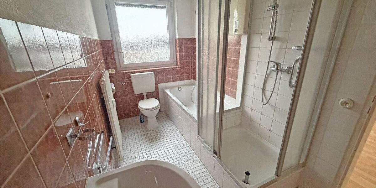 Etagenwohnung Duisburg Hochheide - 2 Zimmer, 71 m&sup2;, 139.900&euro; | Angebot:25684453