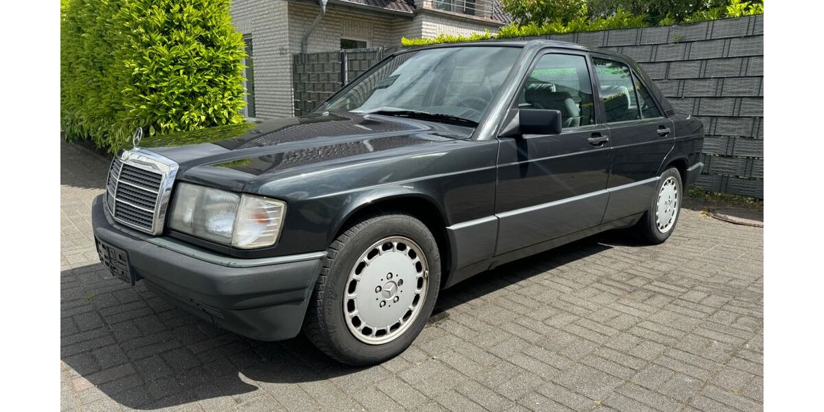 Mercedes-Benz 190 329.000 km 2.900 &euro; Borken 46325