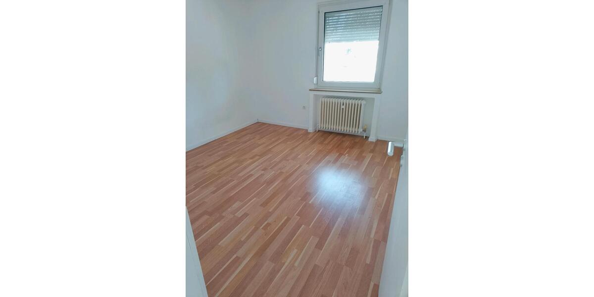 Etagenwohnung Oberhausen Biefang - 4 Zimmer, 98 m&sup2;, 860&euro; | Angebot:26640765