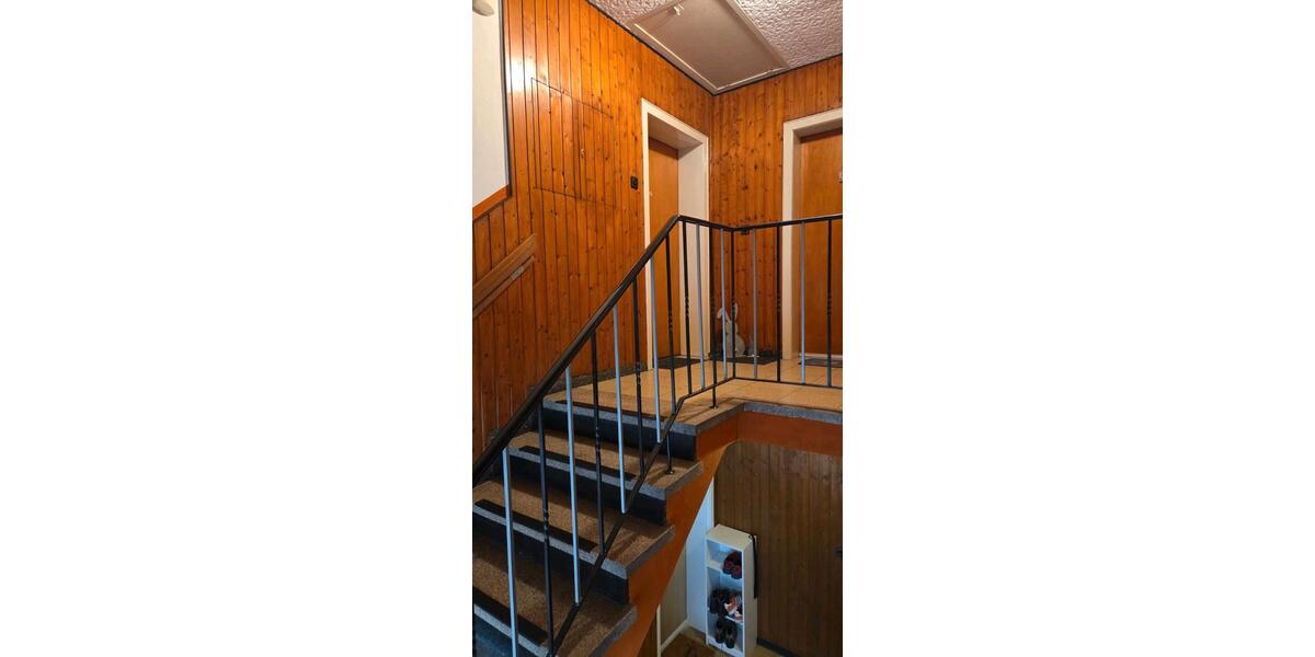 Dachgeschoßwohnung Oberhausen Biefang - 2.5 Zimmer, 45 m&sup2;, 450&euro; | Angebot:26577511