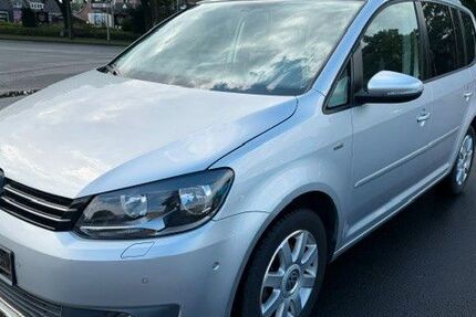 VW Touran 153.920 km 6.990 &euro; Bocholt 46397