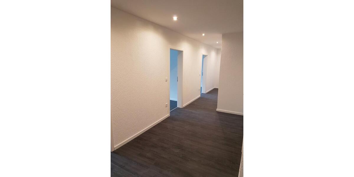 Etagenwohnung Oberhausen Biefang - 4 Zimmer, 102 m&sup2;, 988&euro; | Angebot:26611612