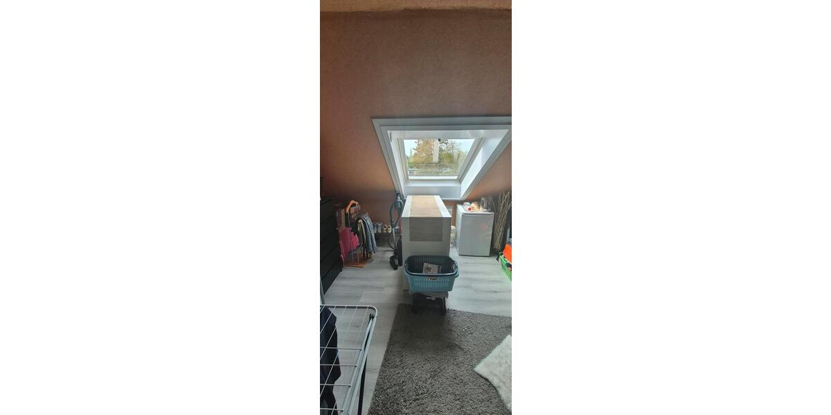 Dachgeschoßwohnung Voerde (Niederrhein) - 3 Zimmer, 68 m&sup2;, 199.000&euro; | Angebot:26120877