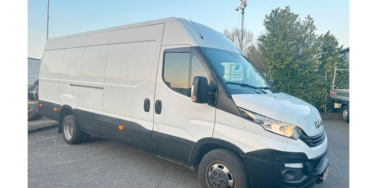 IVECO Andere 187.000 km 20.500 &euro; Isselburg 46419