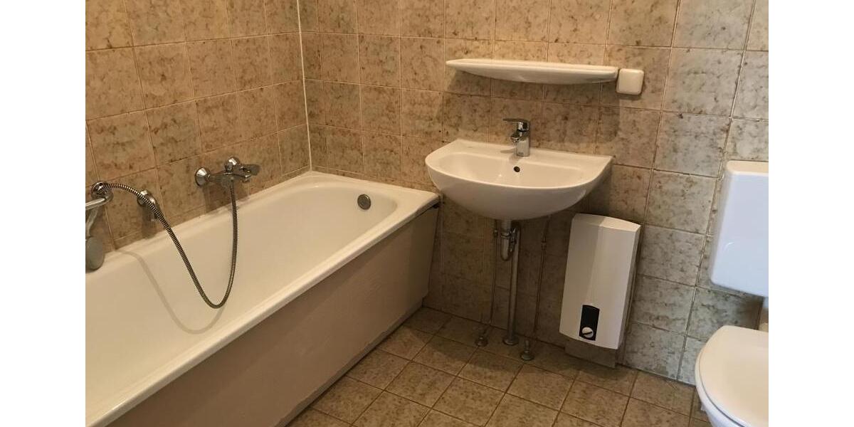 Etagenwohnung Voerde (Niederrhein) - 2.5 Zimmer, 66 m&sup2;, 326&euro; | Angebot:25893211