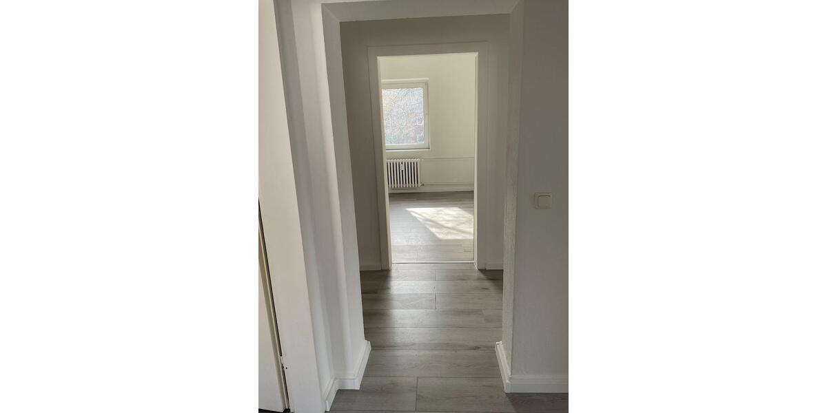 Etagenwohnung Duisburg Mittelmeiderich - 3 Zimmer, 70 m&sup2;, 539&euro; | Angebot:25592048