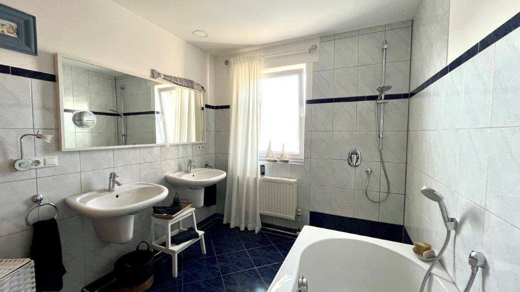 Doppelhaushälfte Borken - 4 Zimmer, 128 m&sup2;, 395.000&euro; | Angebot:25707873