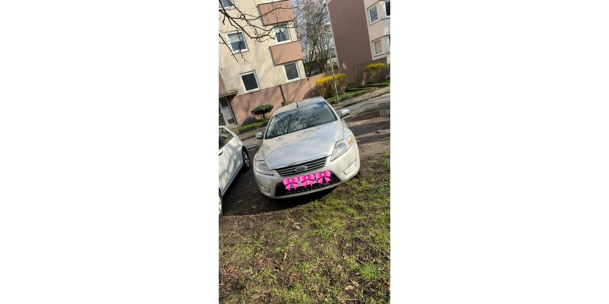 Ford Mondeo 218.000 km 4.000 &euro; Duisburg 47051