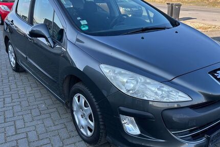 Peugeot 308 160.000 km 2.480 &euro; XANTEN 46509