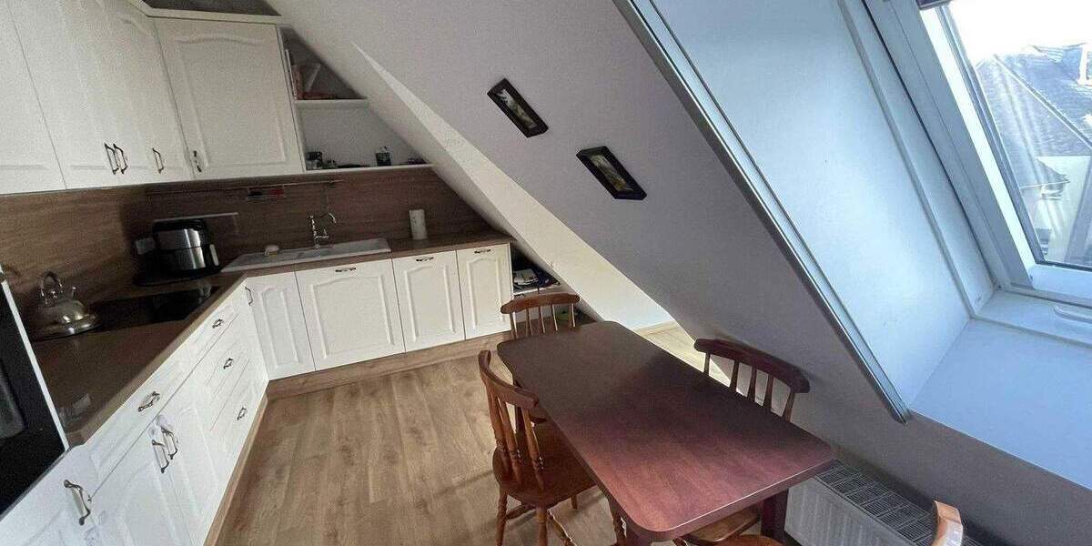 Reihenendhaus Rheinberg - 8 Zimmer, 255 m&sup2;, 690.000&euro; | Angebot:25674889